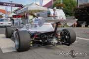 907
