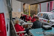 086